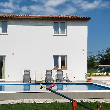 House Andrej Holiday home Pula